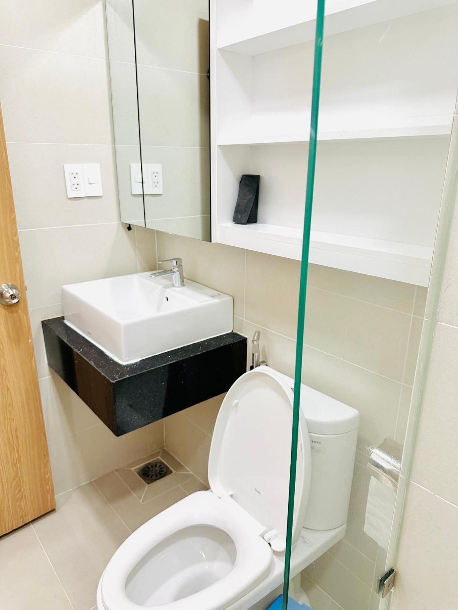 Modern Apartment Near Landmark81 โฮจิมินห์ซิตี้ ภายนอก รูปภาพ
